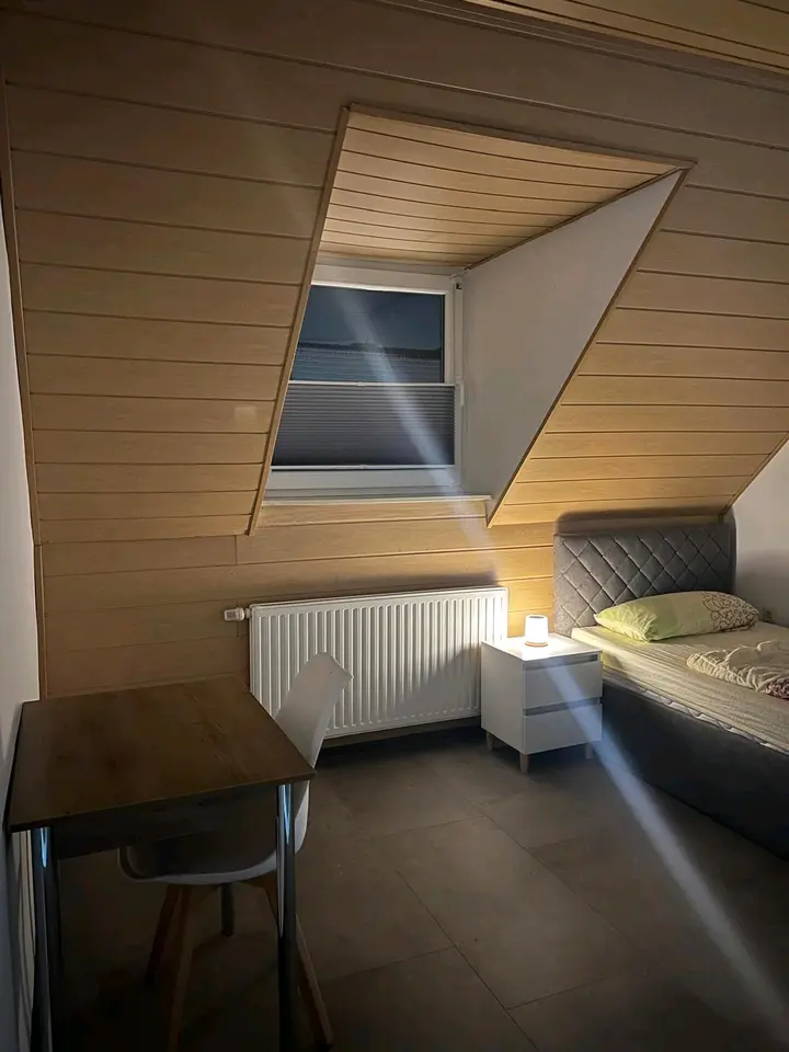 WG-Zimmer mit 25 m² in Brühl – Bild 2