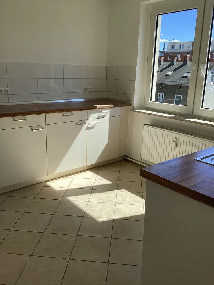 2 Zimmer Wohnung mit 63 m² in Lübeck – Bild 2