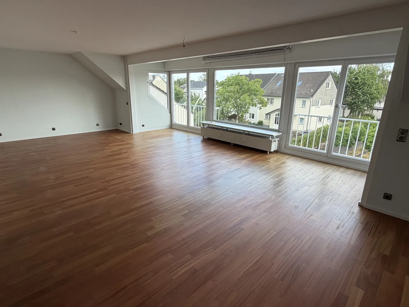 3 Zimmer Wohnung mit 120 m² in Bonn – Bild 1