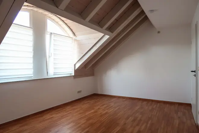 4 Zimmer Wohnung mit 98 m² in Frankfurt am Main – Bild 7