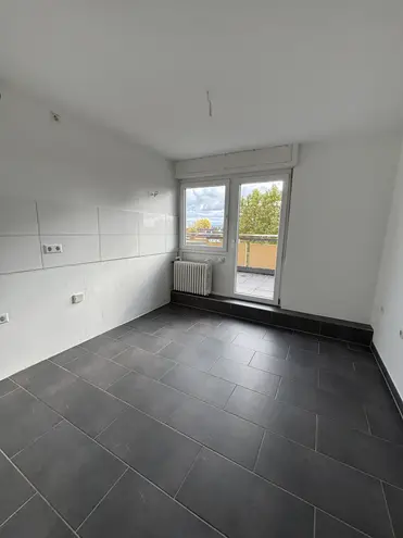 3 Zimmer Wohnung mit 95 m² in Karlsruhe – Bild 3