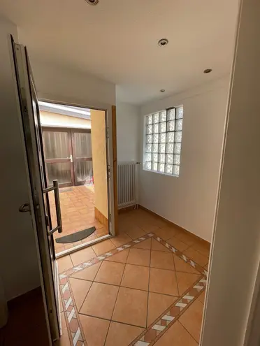 4 Zimmer Haus mit 100 m² in Wiesbaden – Bild 3