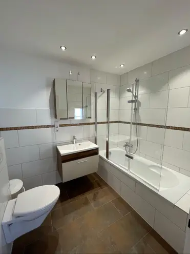 4 Zimmer Haus mit 100 m² in Wiesbaden – Bild 8