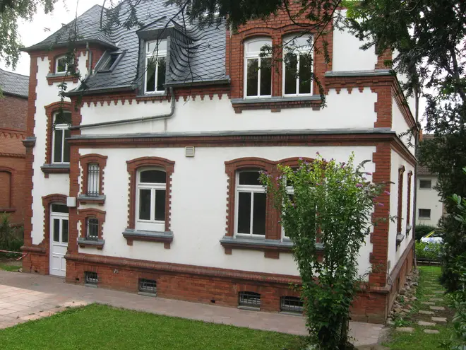 7 Zimmer Haus mit 200 m² in Wiesbaden – Bild 5