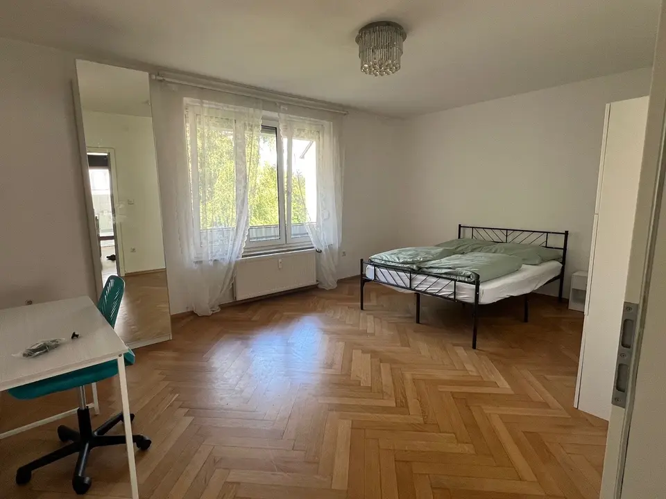 WG-Zimmer mit 135 m² in Friedrichshafen – Bild 2