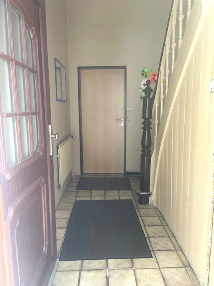 6 Zimmer Wohnung mit 105 m² in Bremerhaven – Bild 2