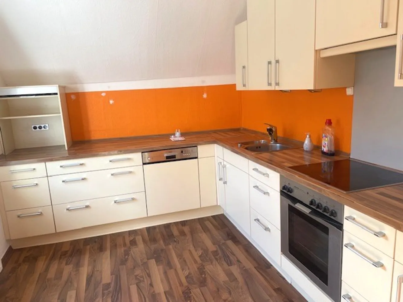 6 Zimmer Wohnung mit 105 m² in Bremerhaven – Bild 6