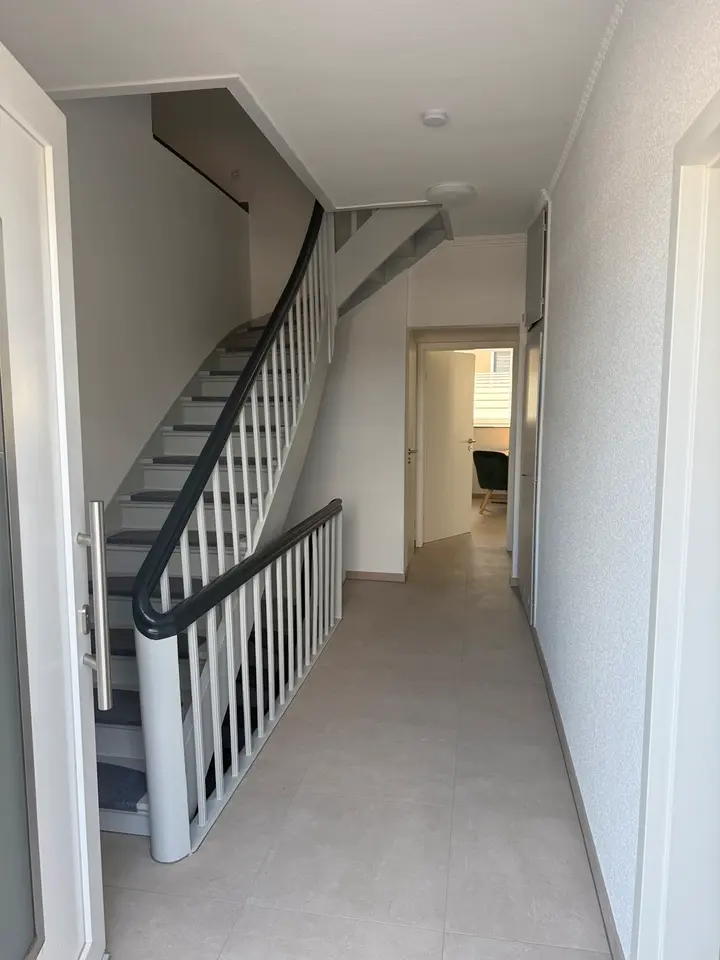 6 Zimmer Wohnung mit 135 m² in Troisdorf – Bild 7