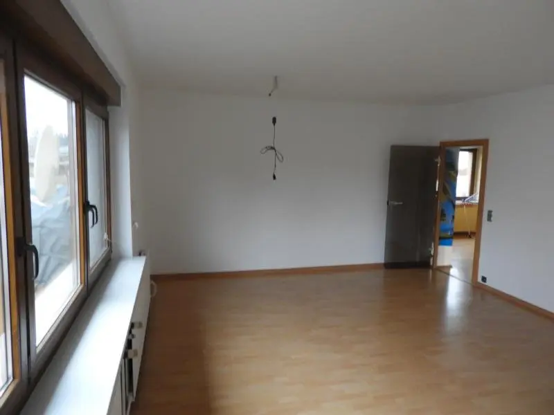 6 Zimmer Wohnung mit 109 m² in Frankfurt (Oder) – Bild 1