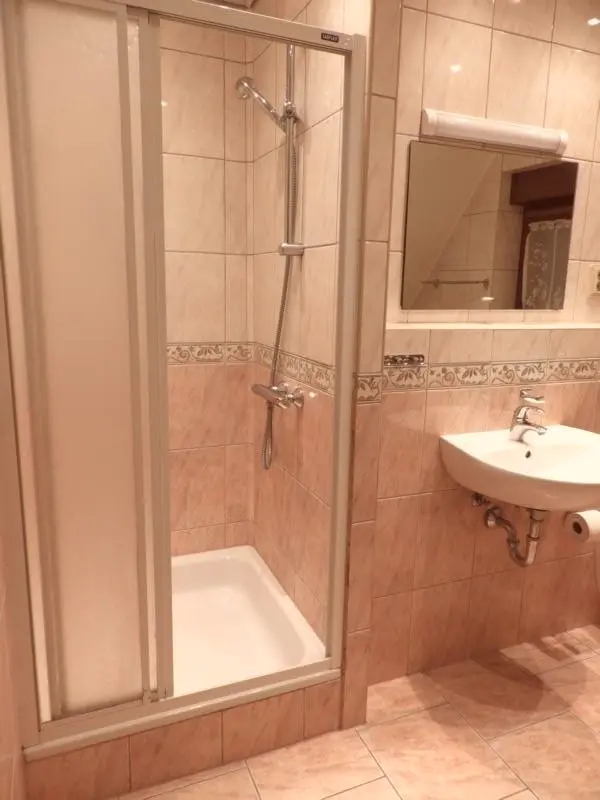 6 Zimmer Wohnung mit 109 m² in Frankfurt (Oder) – Bild 9