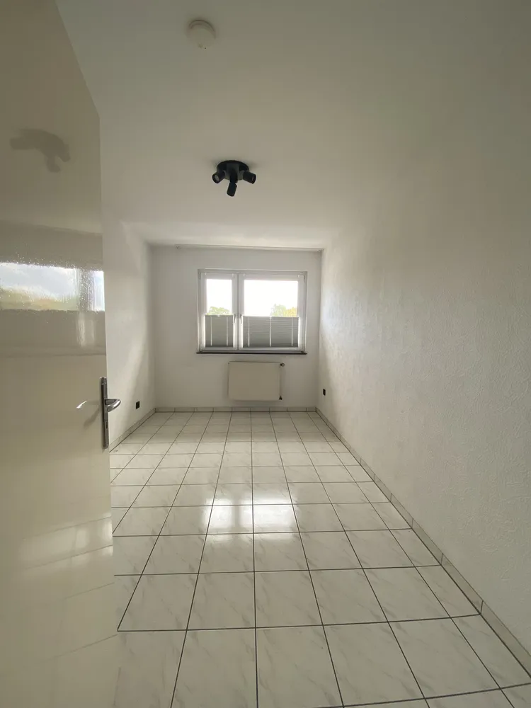 4 Zimmer Wohnung mit 78 m² in Köln – Bild 2