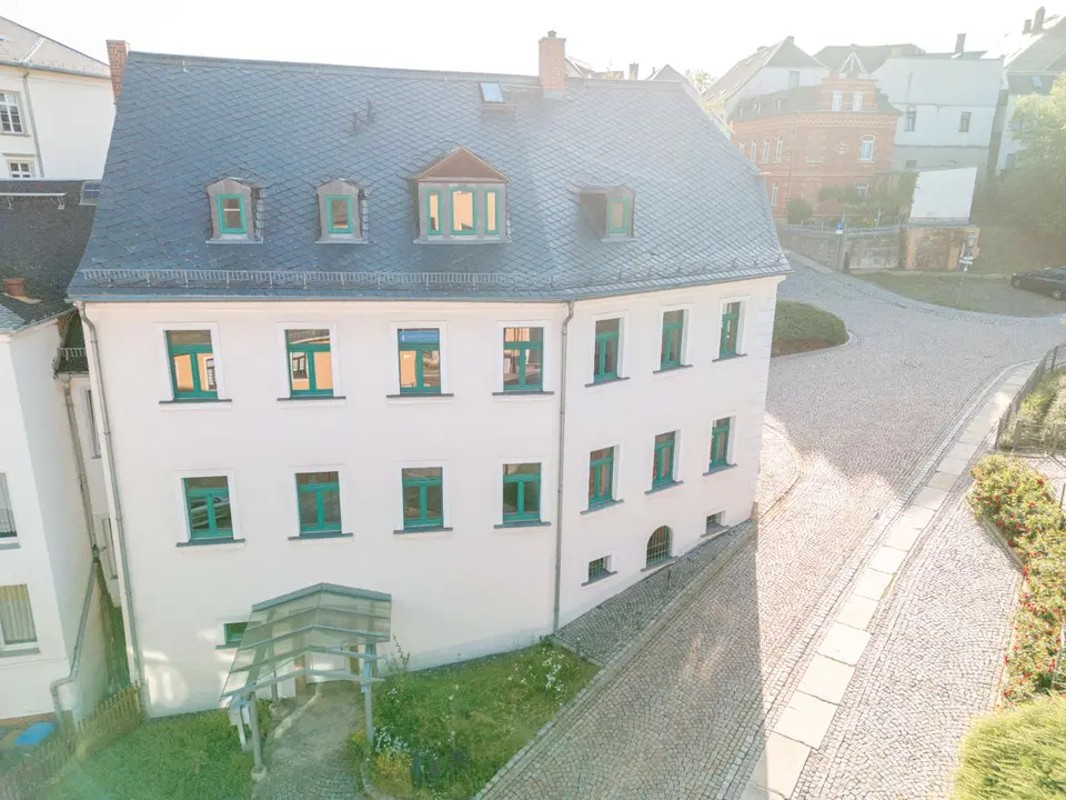 4 Zimmer Wohnung mit 111 m² in Plauen – Bild 2