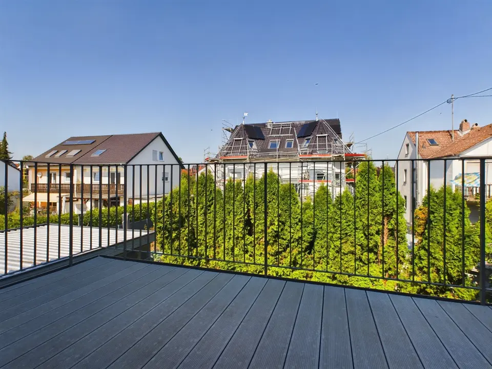 4 Zimmer Wohnung mit 120 m² in Augsburg – Bild 1