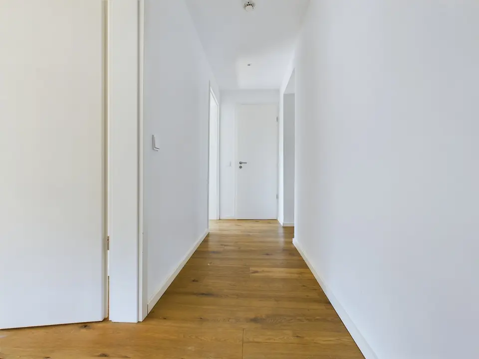4 Zimmer Wohnung mit 120 m² in Augsburg – Bild 2