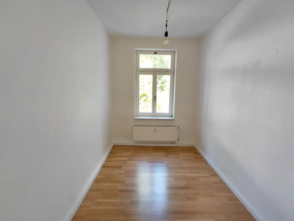4 Zimmer Wohnung mit 96 m² in Plauen – Bild 1