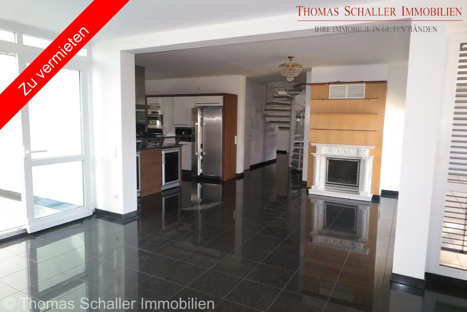 5 Zimmer Wohnung mit 240 m² in Fürth – Bild 1