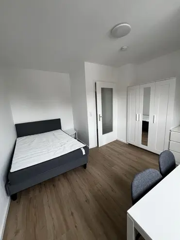 WG-Zimmer mit 71 m² in Stuttgart – Bild 4