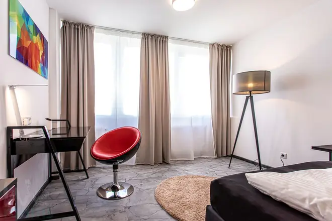 6 Zimmer Wohnung mit 19 m² in Frankfurt am Main – Bild 11