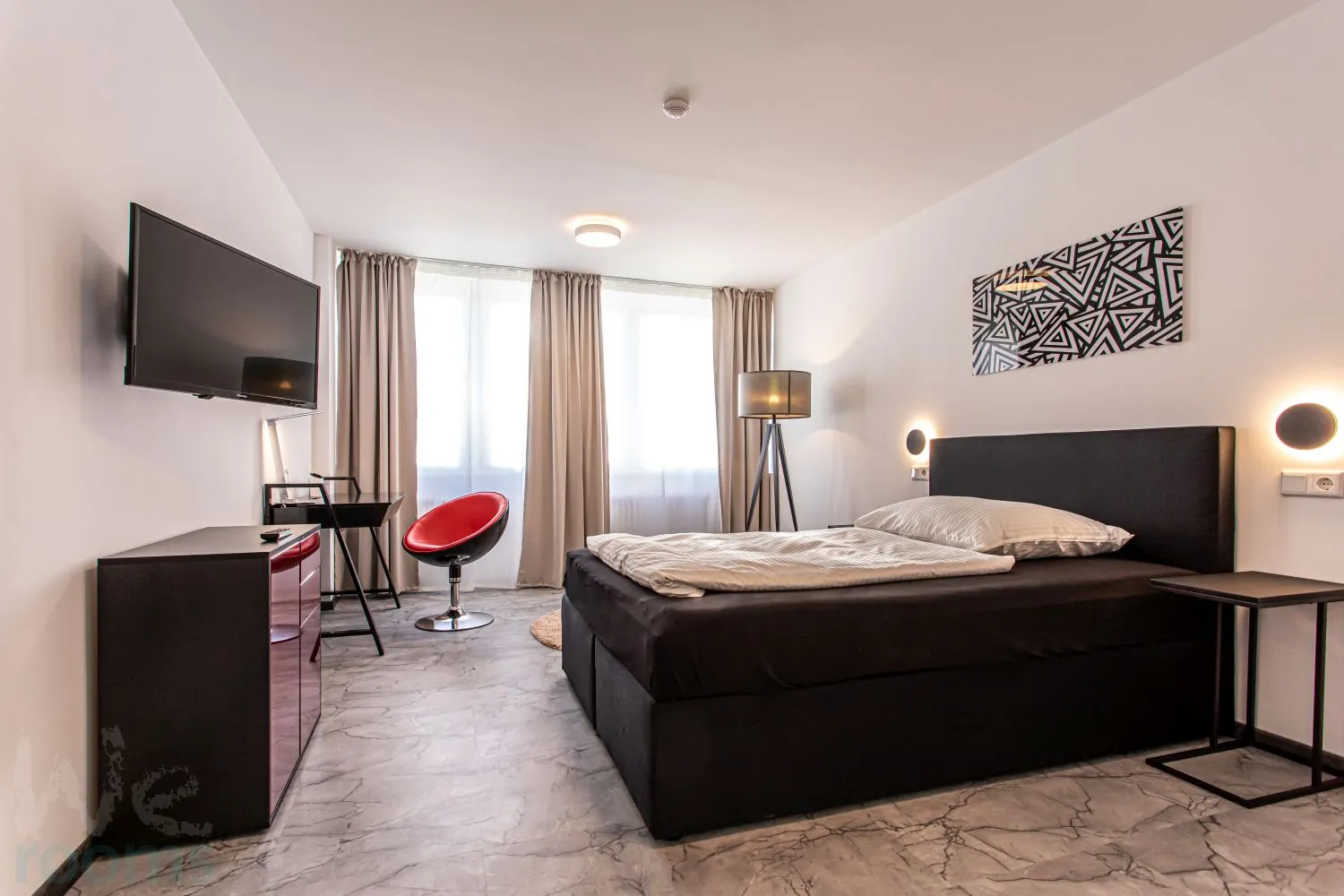 6 Zimmer Wohnung mit 19 m² in Frankfurt am Main – Bild 1