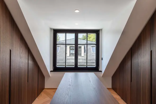 5 Zimmer Haus mit 201 m² in München – Bild 12
