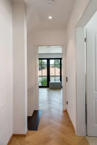 5 Zimmer Haus mit 201 m² in München – Bild 9
