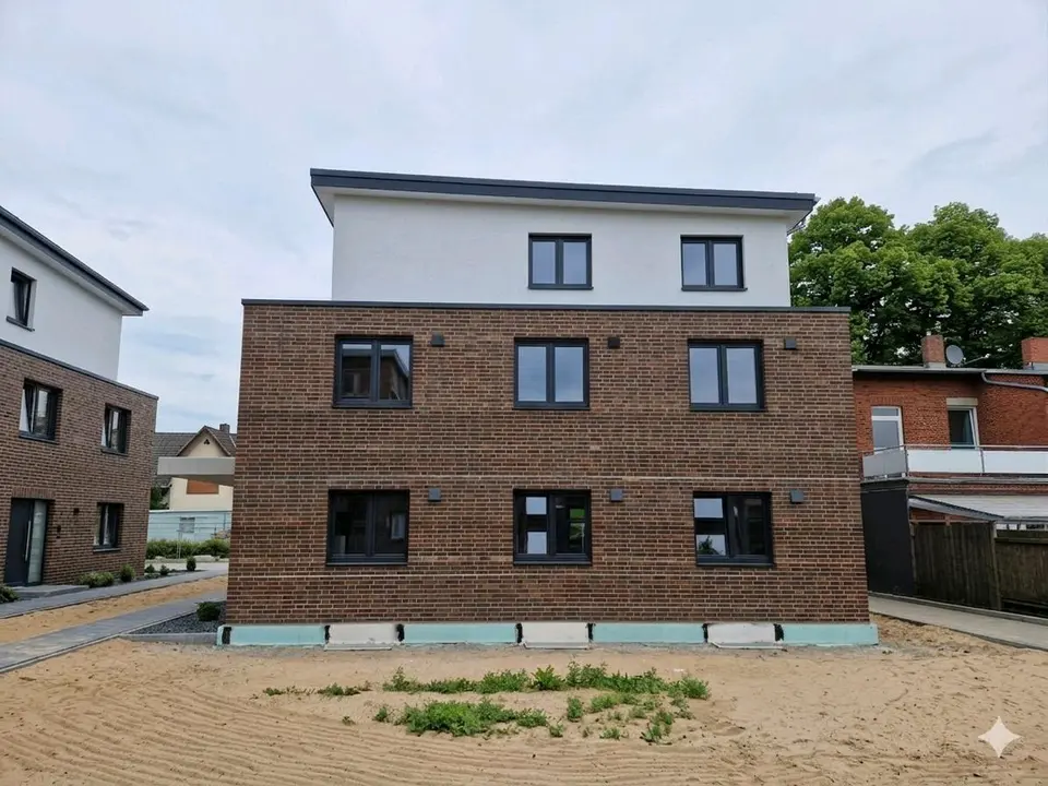 4 Zimmer Wohnung mit 116 m² in Lüneburg – Bild 2