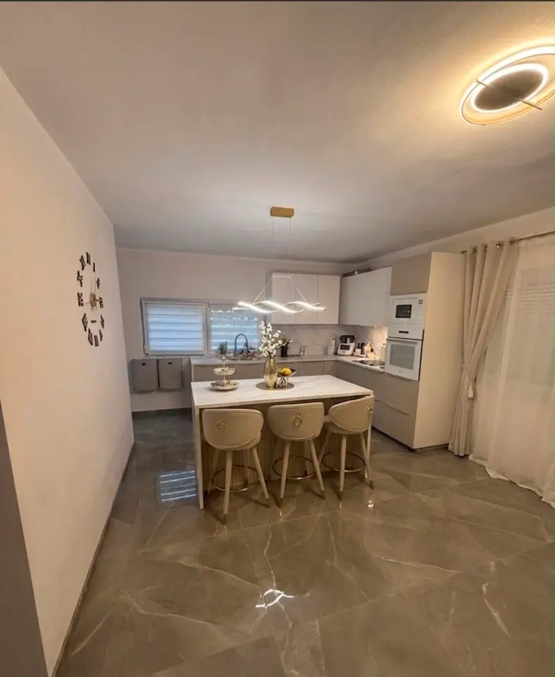 4 Zimmer Wohnung mit 105 m² in Ludwigshafen – Bild 2