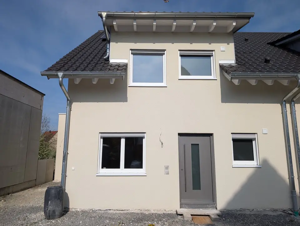 7 Zimmer Haus mit 154 m² in Backnang – Bild 2