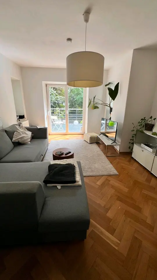 4 Zimmer Wohnung mit 105 m² in Regensburg – Bild 1