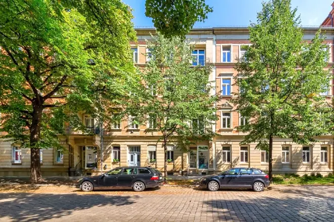 3 Zimmer Wohnung mit 88 m² in Dresden – Bild 1