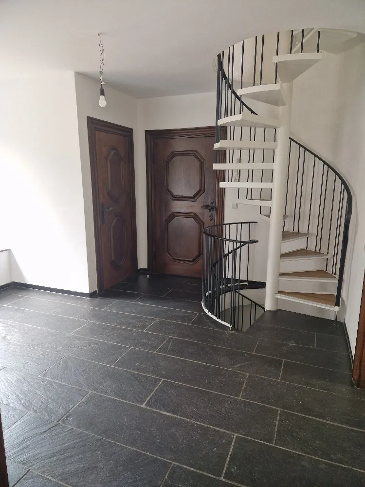 4 Zimmer Wohnung mit 150 m² in Neuss – Bild 3
