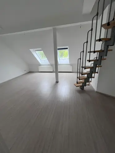 4 Zimmer Wohnung mit 105 m² in Wuppertal – Bild 1