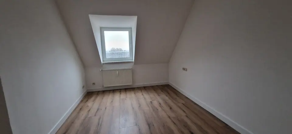 5 Zimmer Wohnung mit 98 m² in Limbach-Oberfrohna – Bild 6