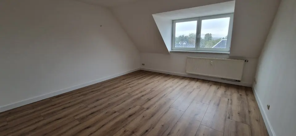 5 Zimmer Wohnung mit 98 m² in Limbach-Oberfrohna – Bild 8