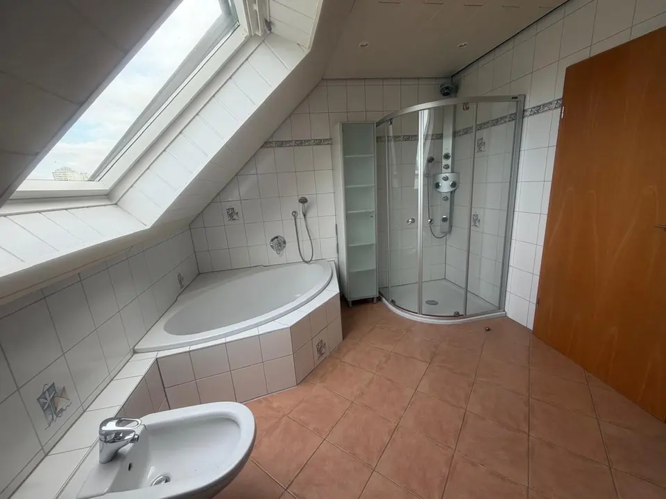 3 Zimmer Wohnung mit 102 m² in Ludwigshafen – Bild 5