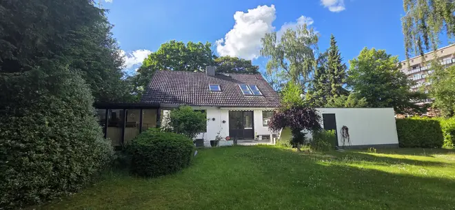 4 Zimmer Wohnung mit 119 m² in Kiel – Bild 1