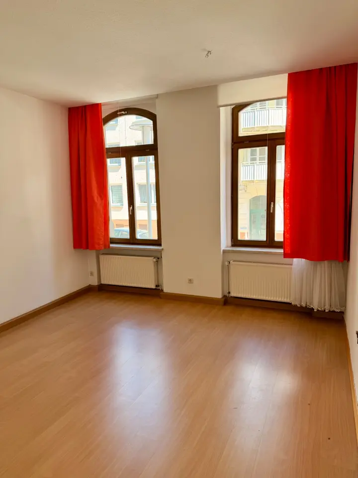 3 Zimmer Wohnung mit 98 m² in Plauen – Bild 2