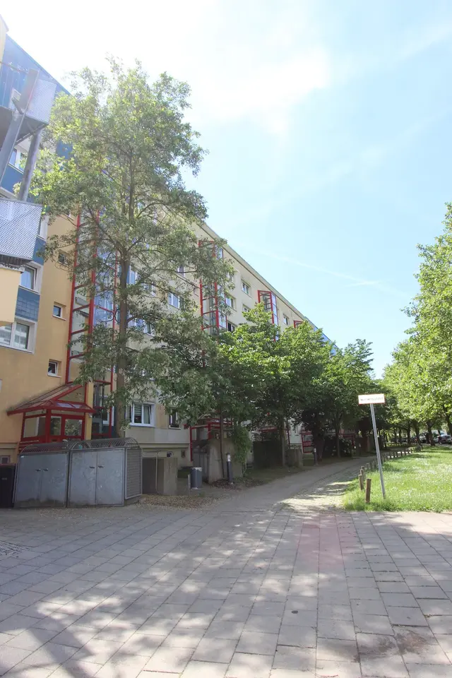4 Zimmer Wohnung mit 69 m² in Gera – Bild 1