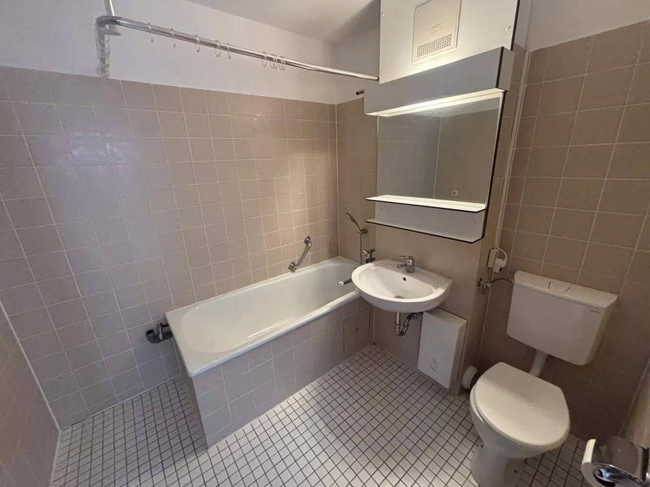 2 Zimmer Wohnung mit 60 m² in Kaiserslautern – Bild 8