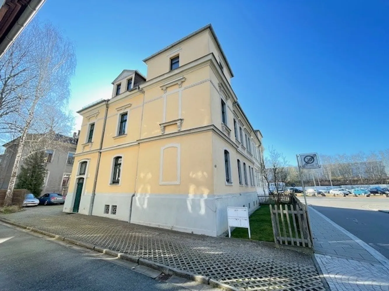 2 Zimmer Wohnung mit 61 m² in Zwickau – Bild 2