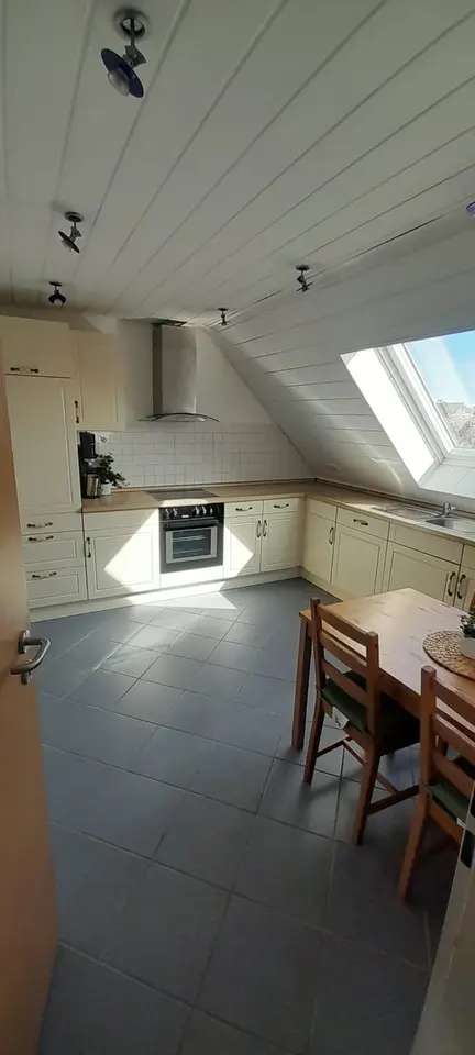 2 Zimmer Wohnung mit 60 m² in Detmold – Bild 2