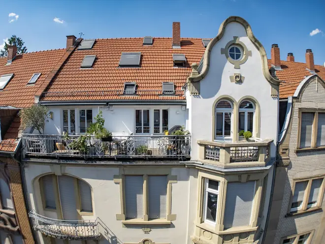 8 Zimmer Wohnung mit 178 m² in Heidelberg – Bild 2