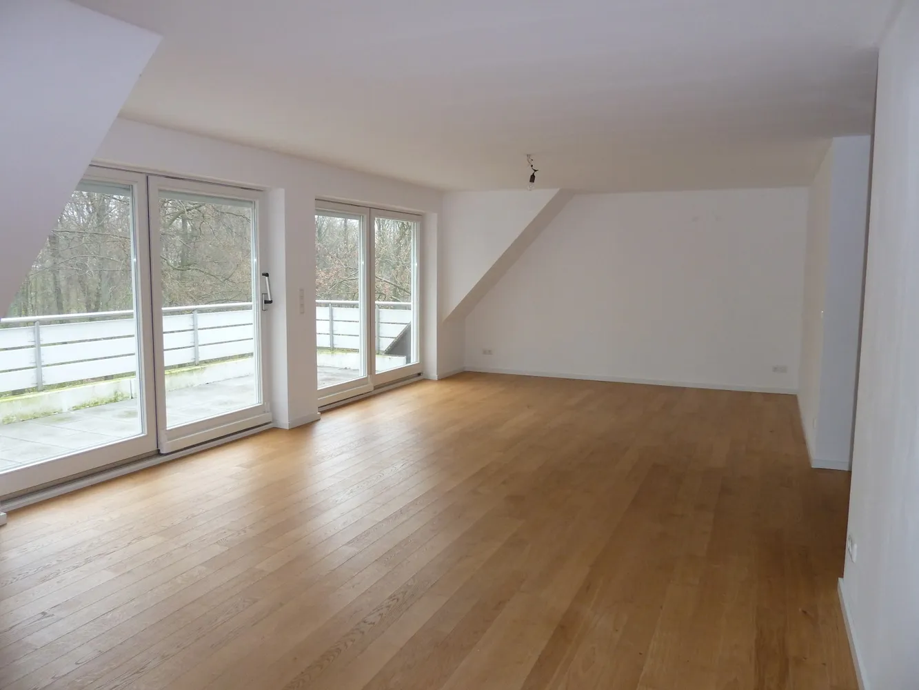 5 Zimmer Wohnung mit 146 m² in Essen – Bild 1