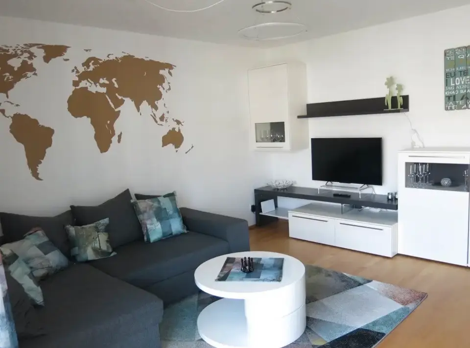 WG-Zimmer mit 61 m² in Erlangen – Bild 2