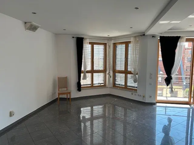 4 Zimmer Wohnung mit 210 m² in Heidelberg – Bild 1