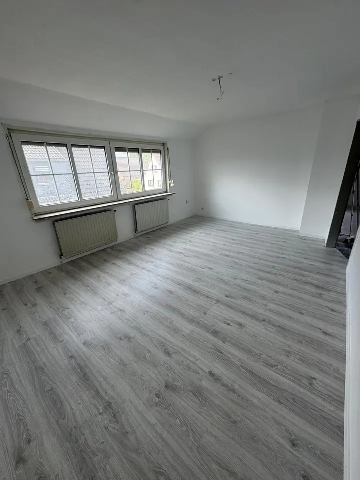 4 Zimmer Wohnung mit 90 m² in Delmenhorst – Bild 3