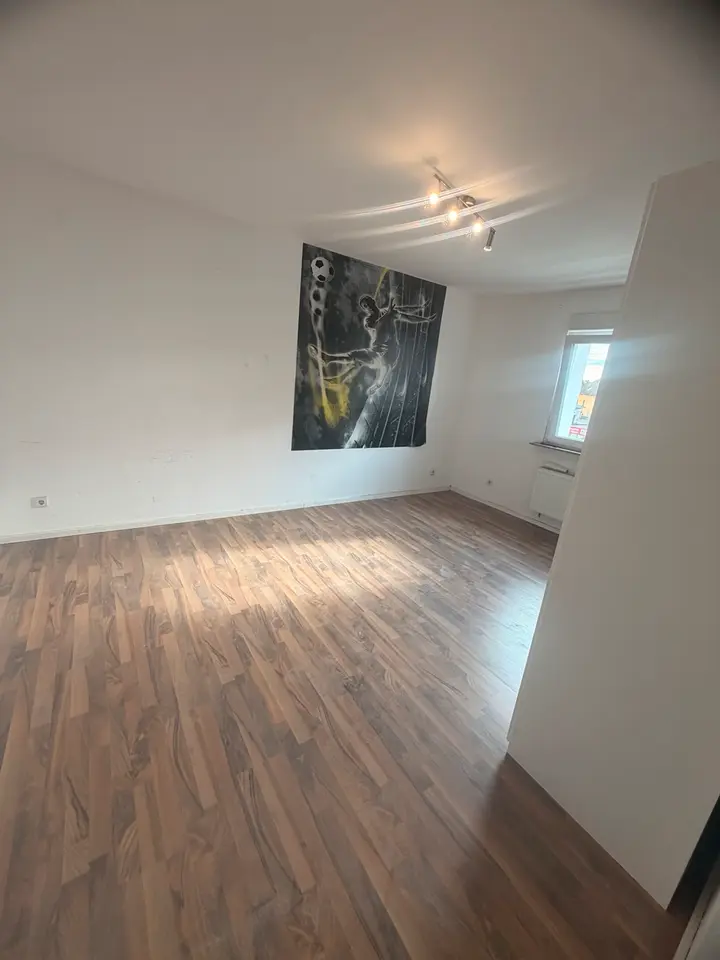 6 Zimmer Wohnung mit 138 m² in Hanau – Bild 2