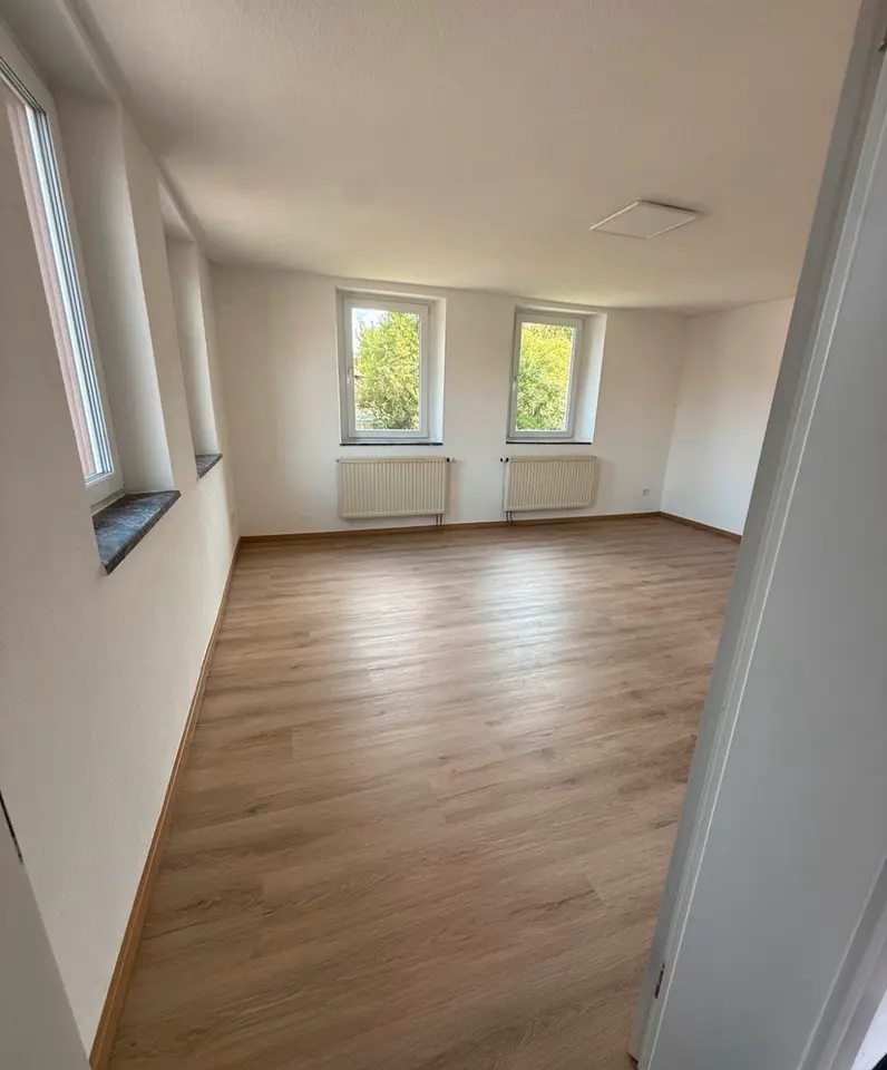 6 Zimmer Haus mit 140 m² in Aschaffenburg – Bild 1
