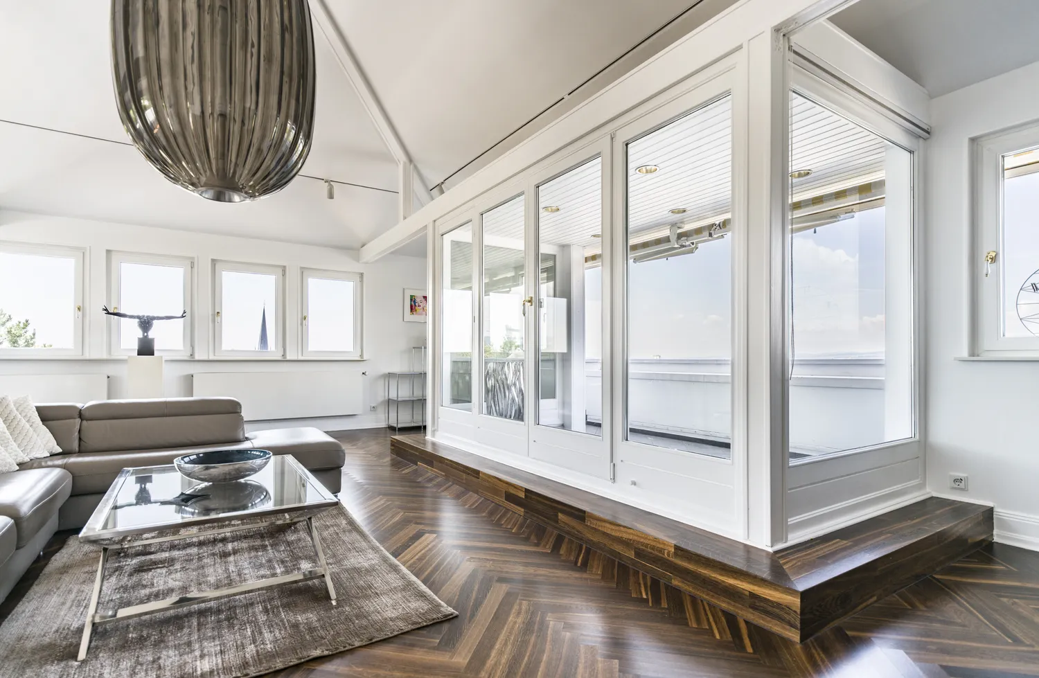 4 Zimmer Wohnung mit 141 m² in Wiesbaden – Bild 8