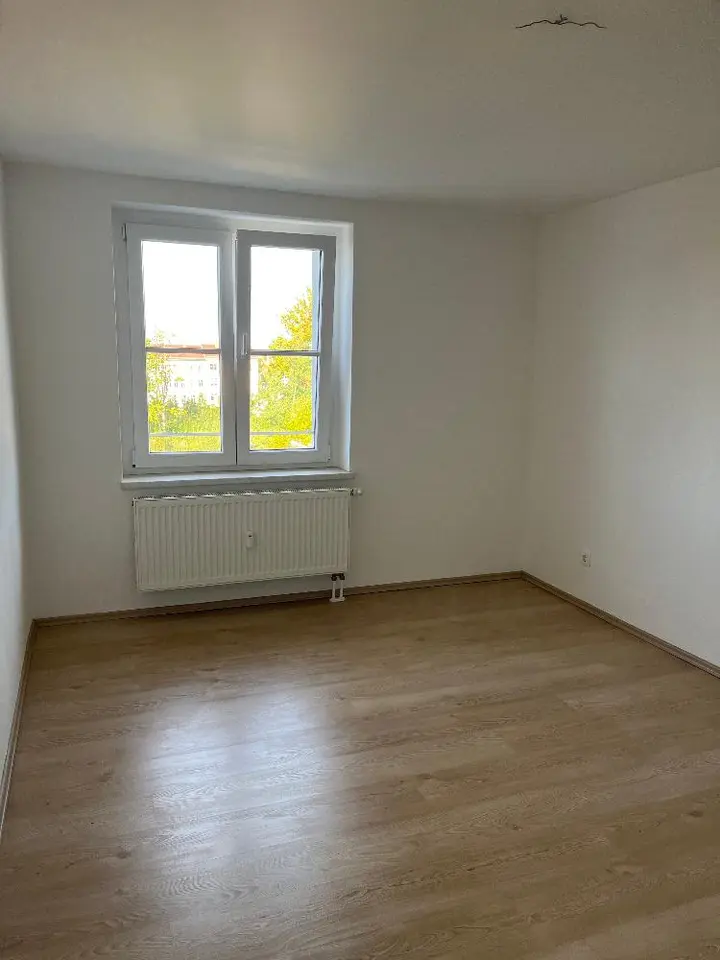 3 Zimmer Wohnung mit 60 m² in Freiberg – Bild 2